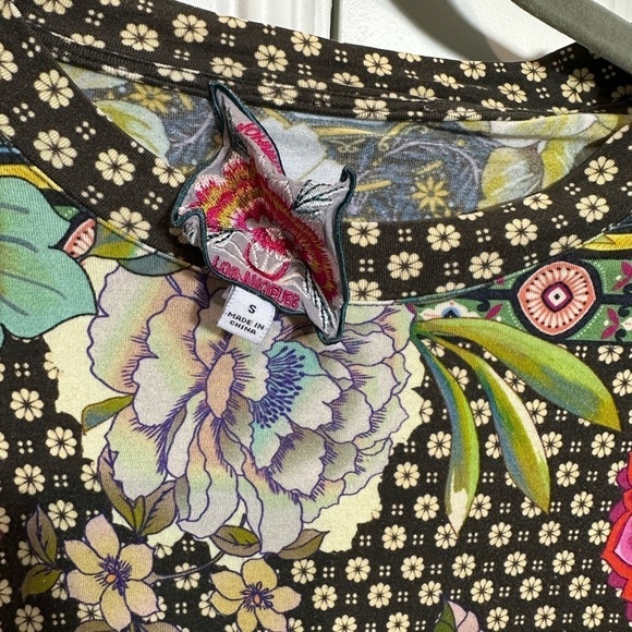 Johnny Was Fagan Favorite Long Sleeve Tee Shirt Soft Top Black with Floral Print - Picture 10 of 10